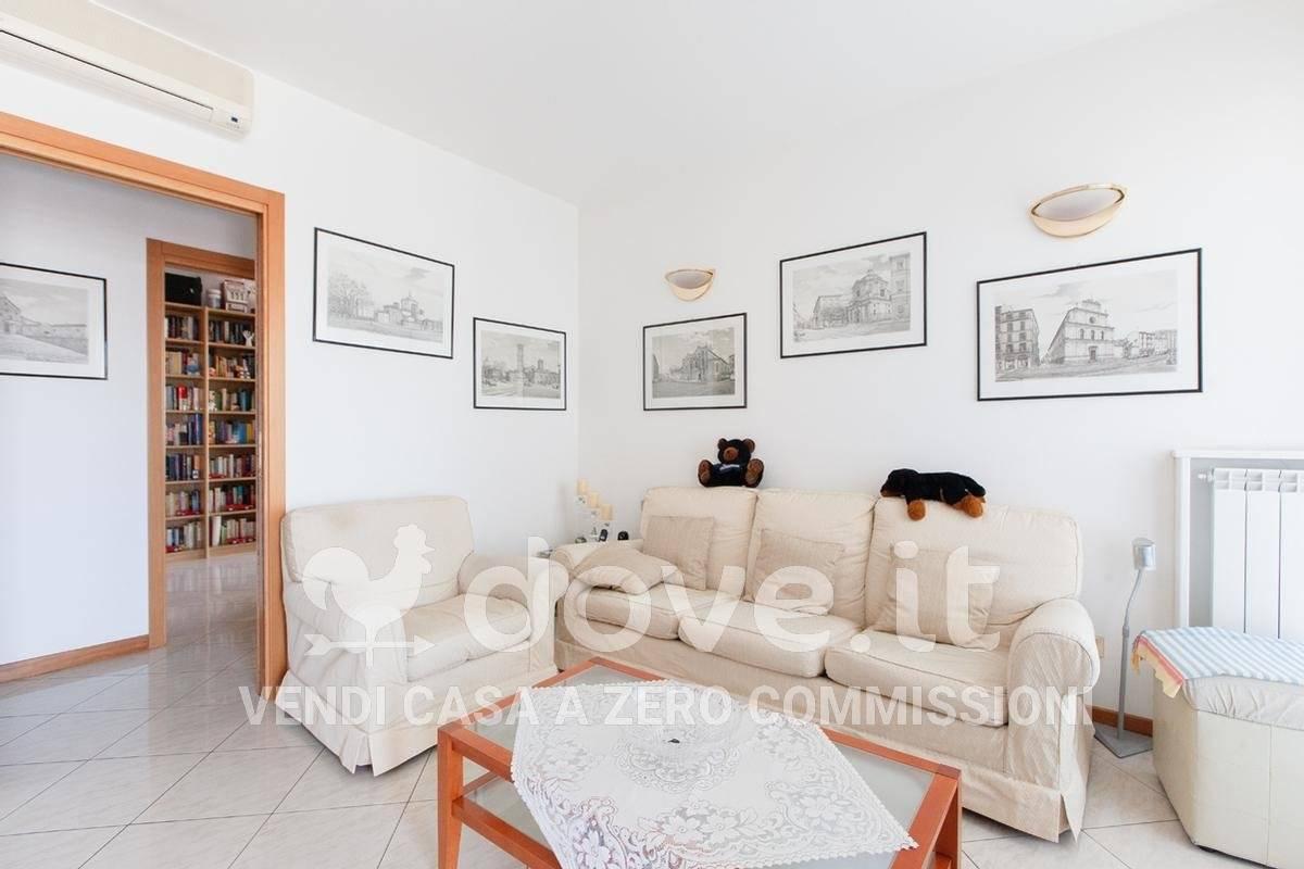 appartamento in vendita a Milano in zona Porta Genova