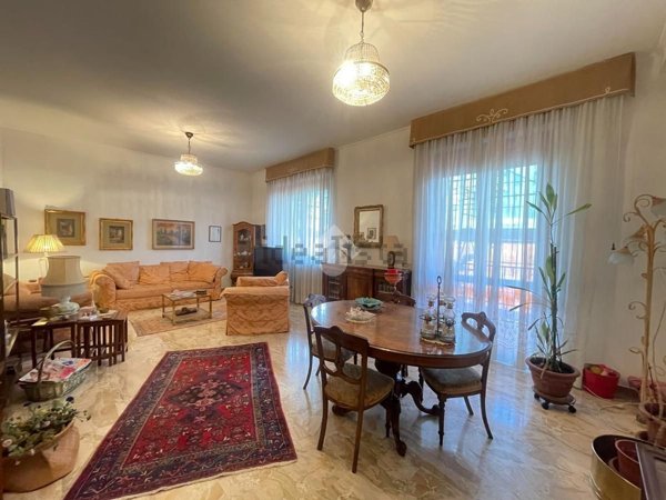 appartamento in vendita a Milano in zona Isola