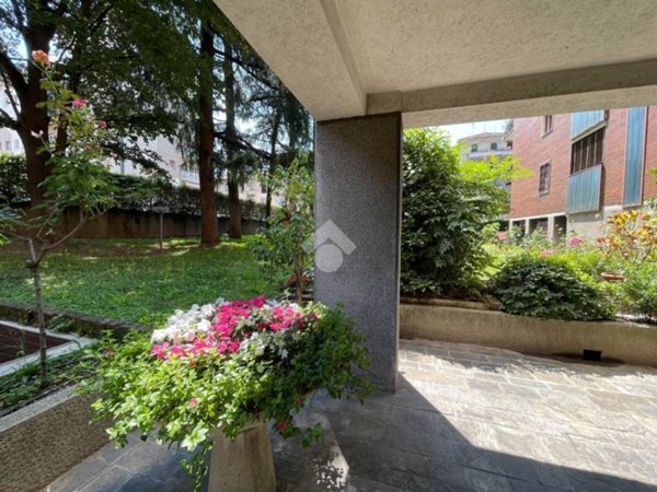 appartamento in vendita a Milano in zona Isola
