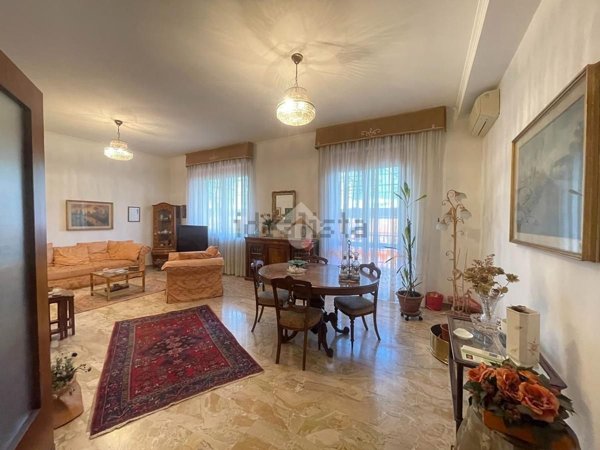 appartamento in vendita a Milano in zona Isola