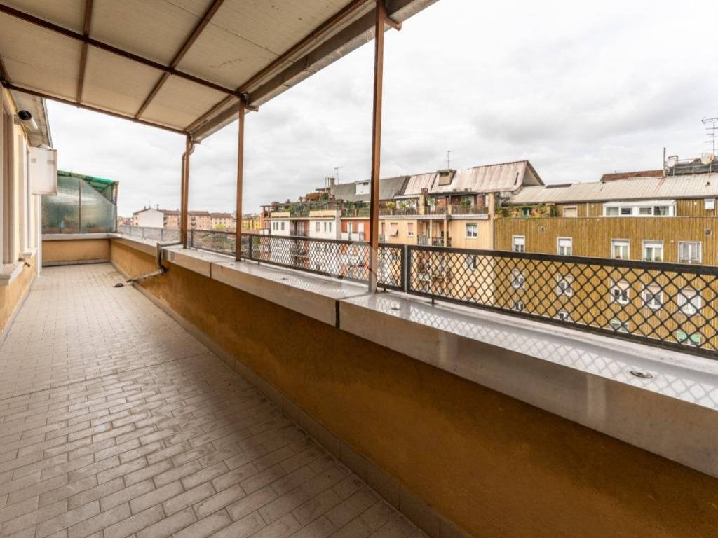 appartamento in vendita a Milano in zona Isola