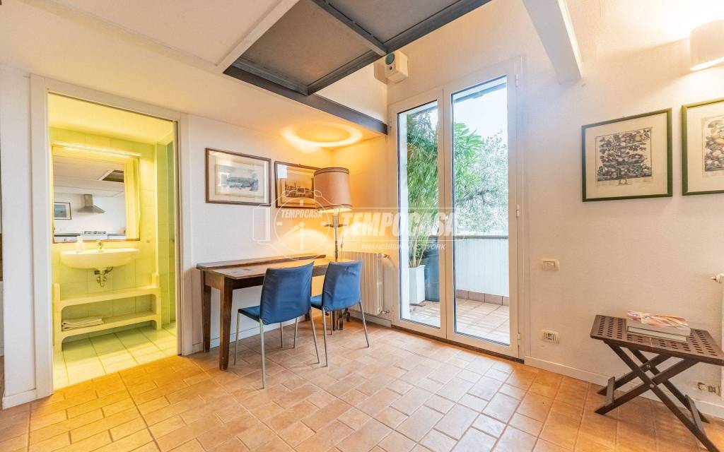 appartamento in vendita a Milano in zona Isola