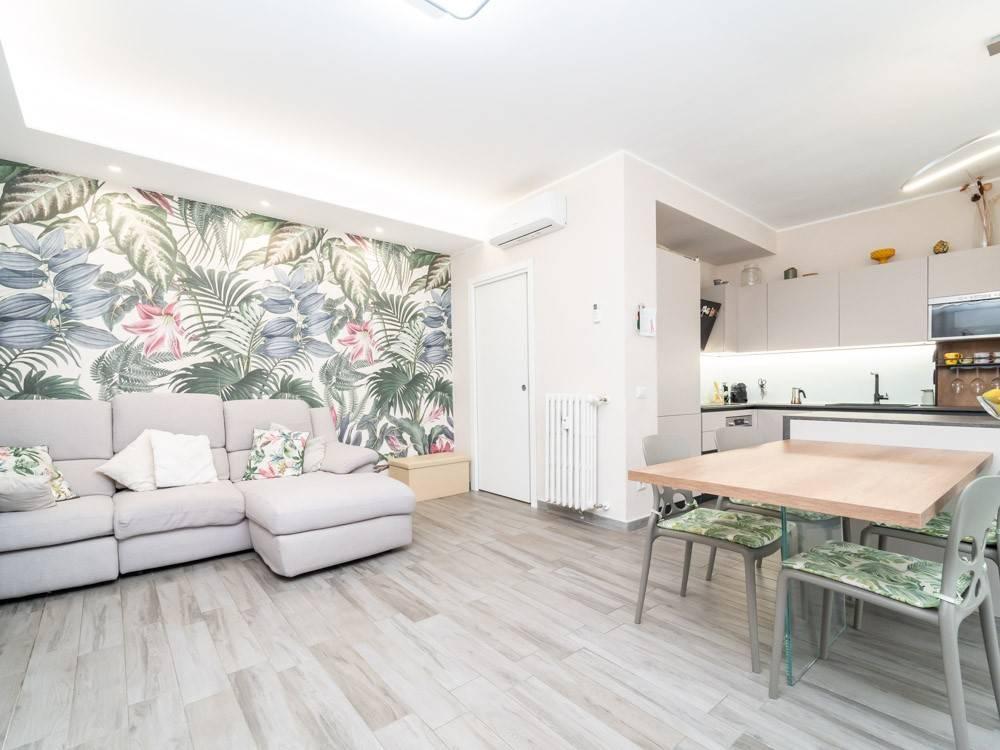 appartamento in vendita a Milano in zona Quarto Oggiaro