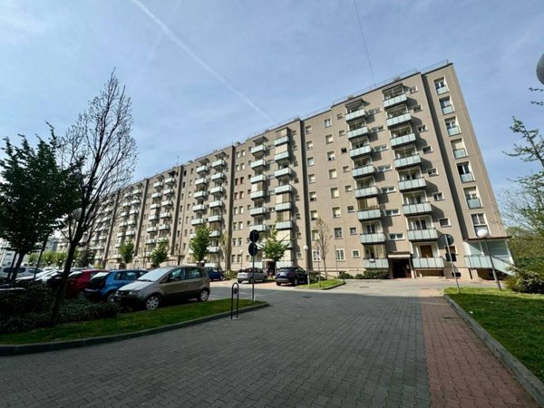 appartamento in vendita a Milano in zona Quarto Oggiaro