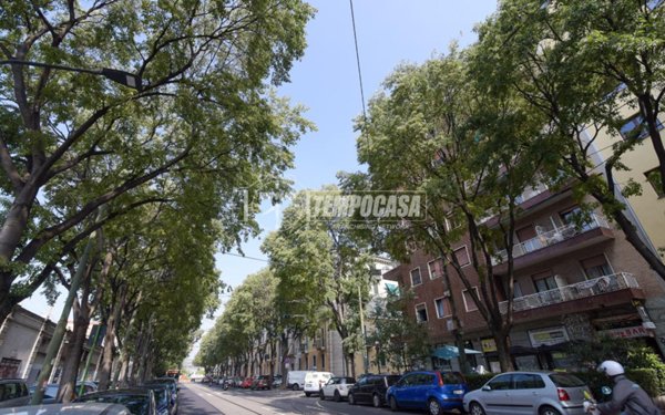 appartamento in vendita a Milano in zona Casoretto