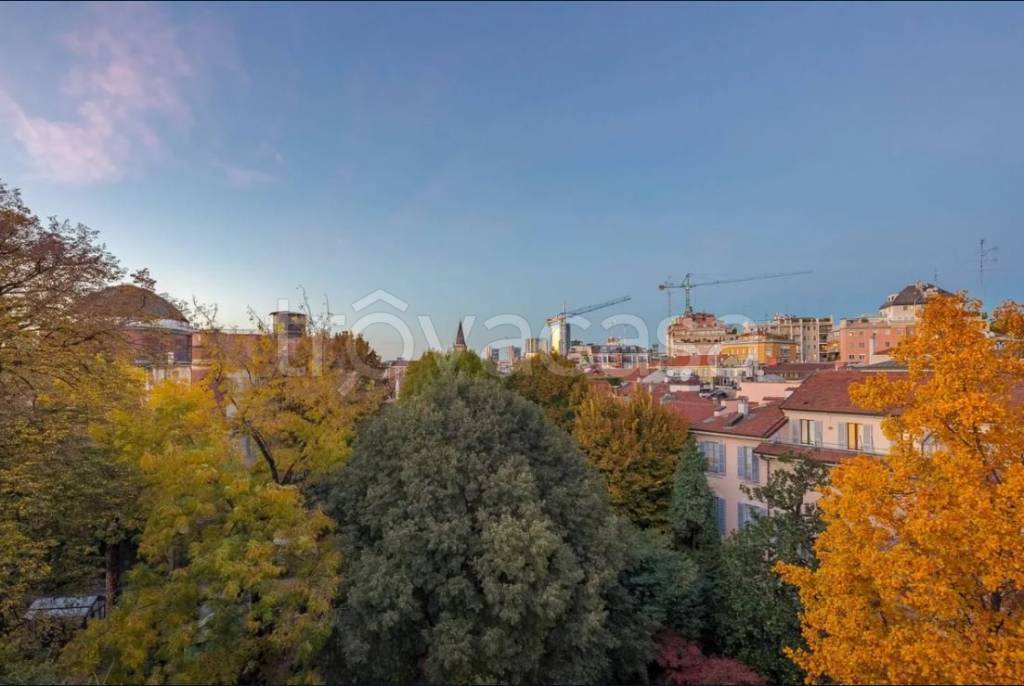 appartamento in vendita a Milano in zona Brera
