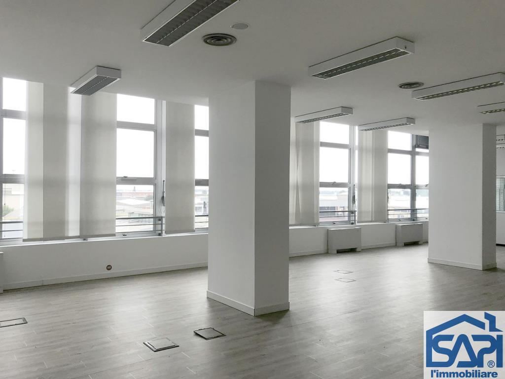ufficio in vendita a Milano