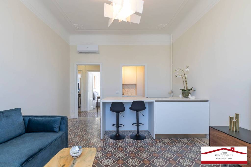 appartamento in vendita a Milano in zona Piazzale Lodi