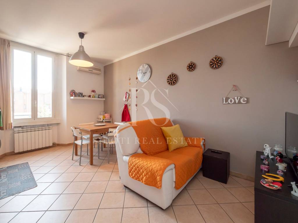 appartamento in vendita a Milano in zona Baggio