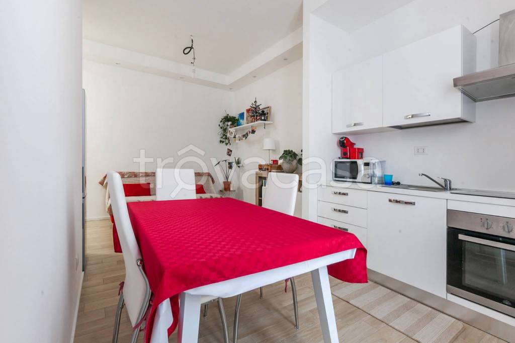 appartamento in vendita a Milano in zona Porta Venezia