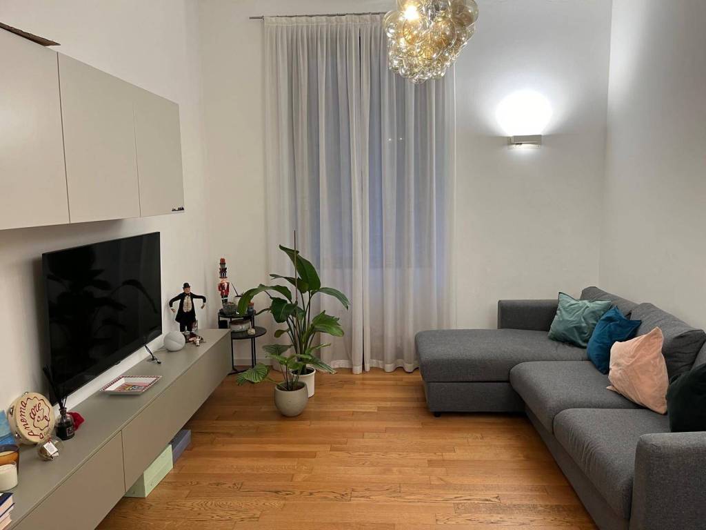 appartamento in vendita a Milano in zona Isola