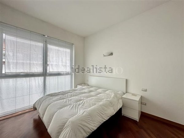 appartamento in vendita a Milano in zona Lorenteggio