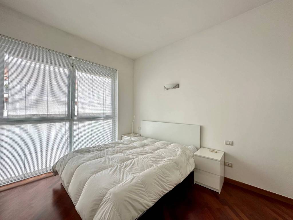 appartamento in vendita a Milano in zona Lorenteggio
