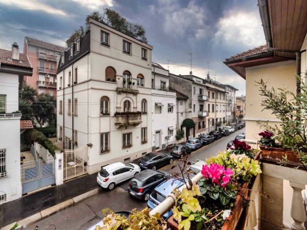 casa indipendente in vendita a Milano in zona Sempione