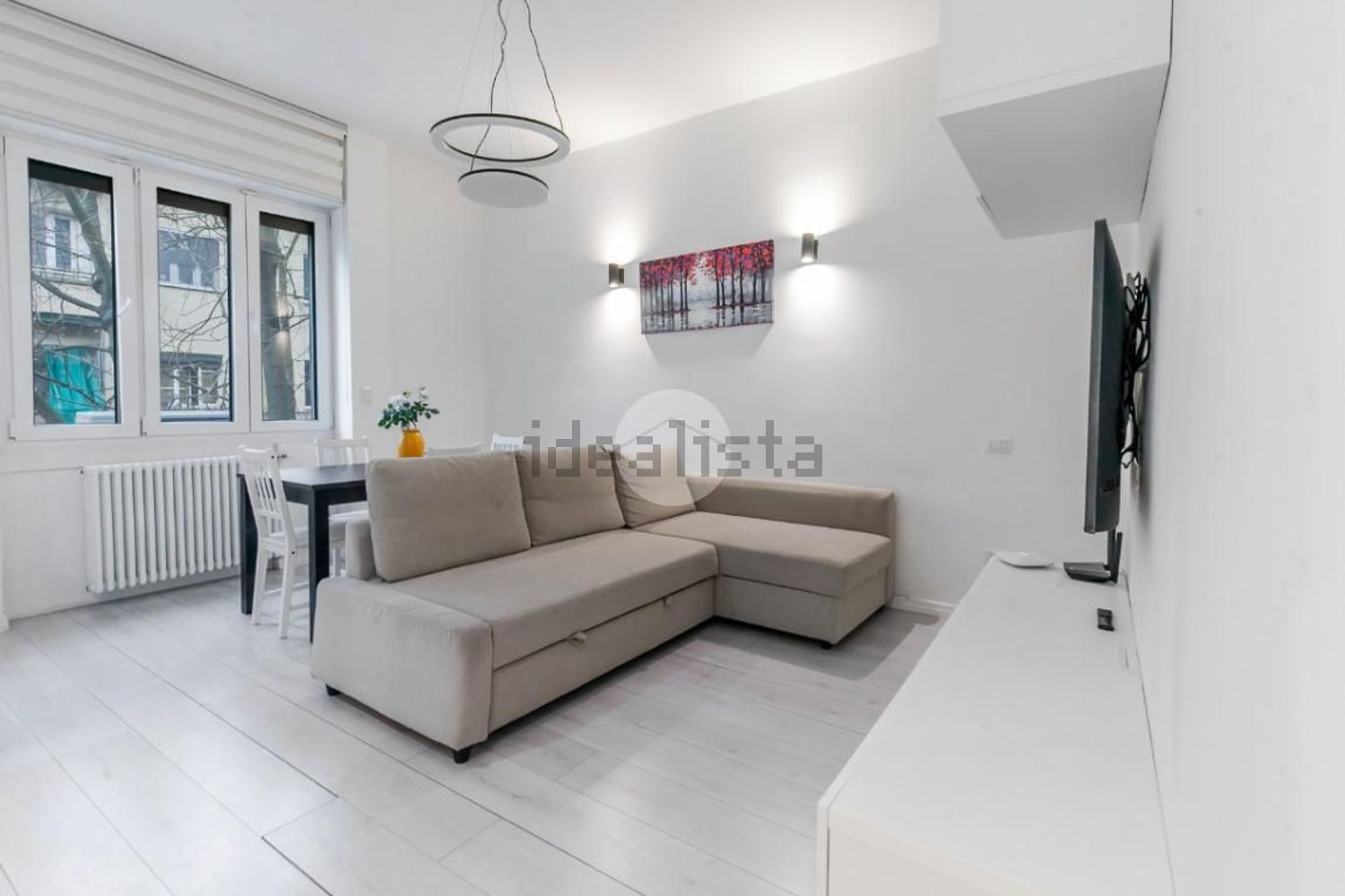 appartamento in vendita a Milano in zona Lorenteggio