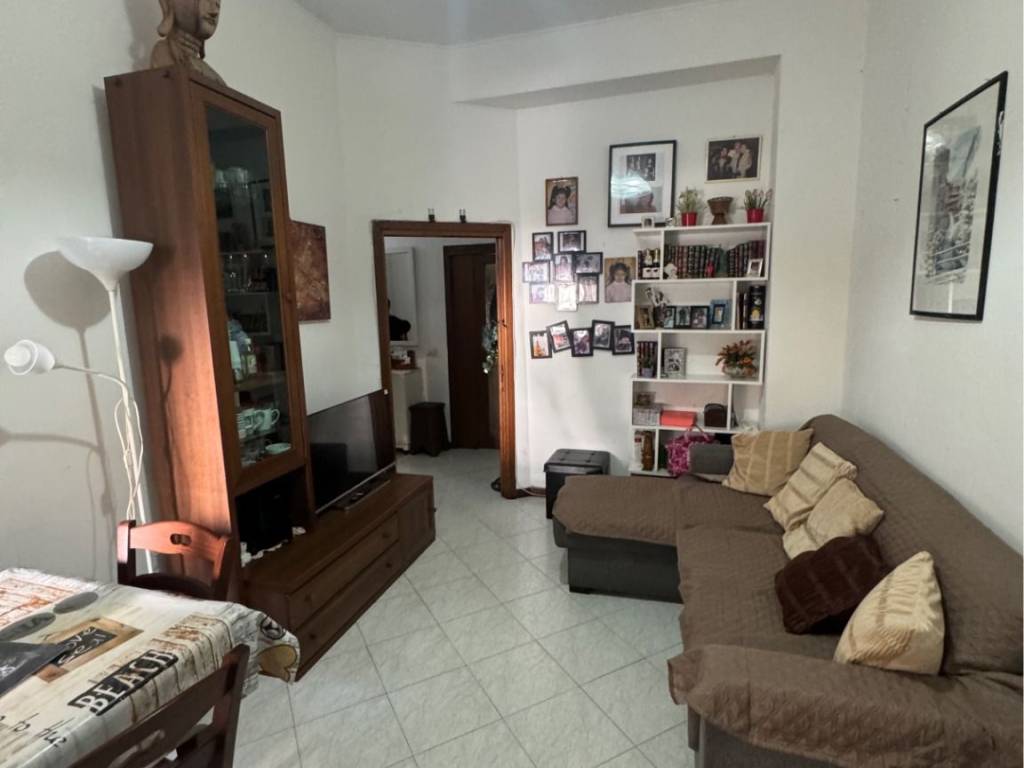 appartamento in vendita a Milano in zona Porta Genova