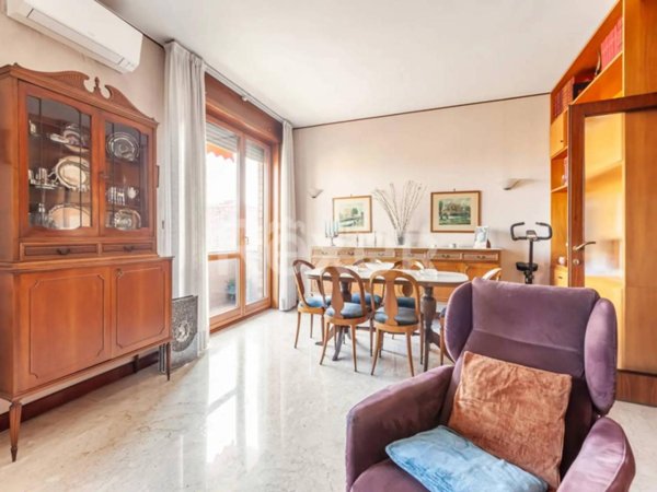 appartamento in vendita a Milano in zona Rottole