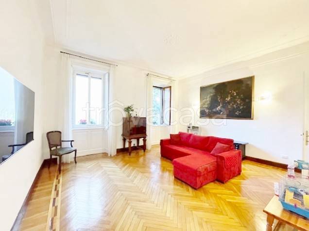 appartamento in vendita a Milano in zona Porta Vigentina