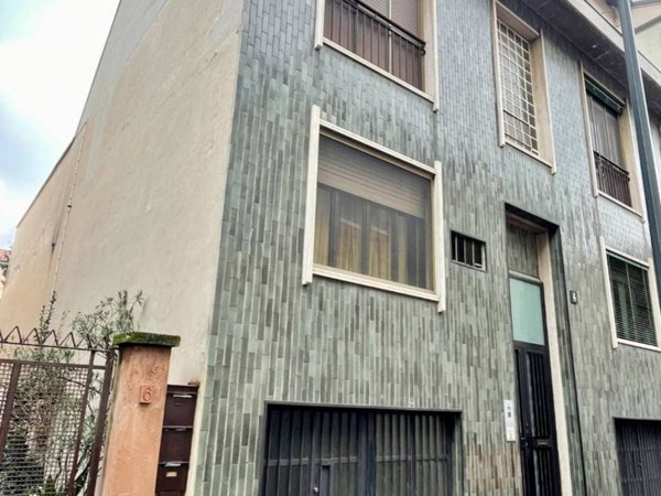 appartamento in vendita a Milano in zona Villapizzone