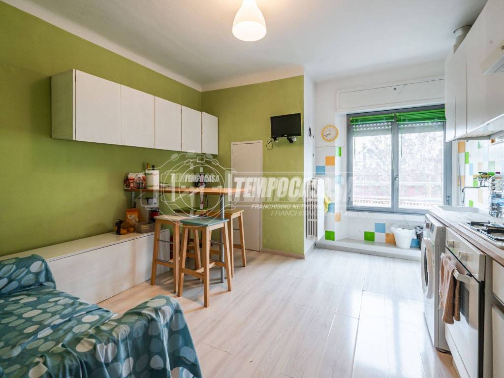 appartamento in vendita a Milano in zona Sant'Ambrogio