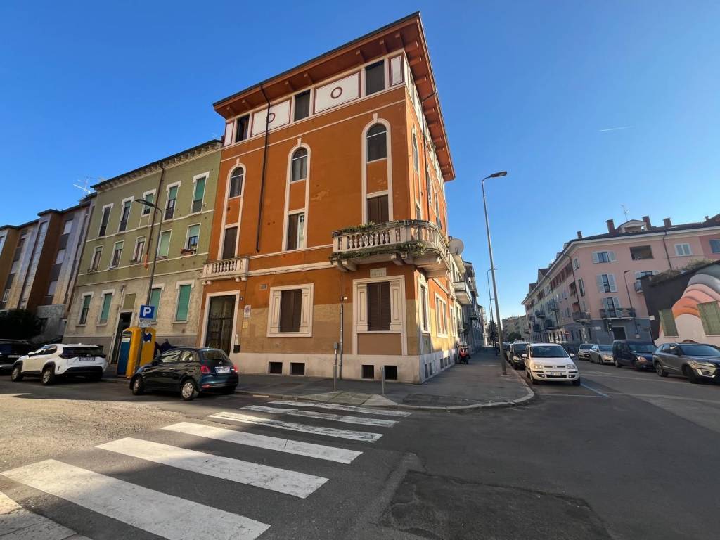 appartamento in vendita a Milano in zona Stadera
