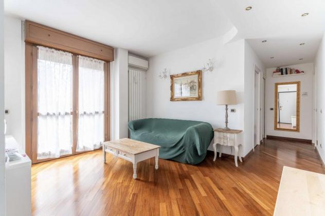 appartamento in vendita a Milano in zona Barona