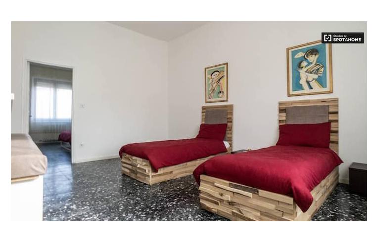 appartamento in vendita a Milano in zona Forlanini