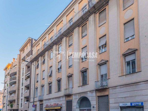 appartamento in vendita a Milano in zona Affori