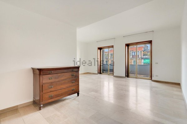 appartamento in vendita a Milano in zona Città Studi