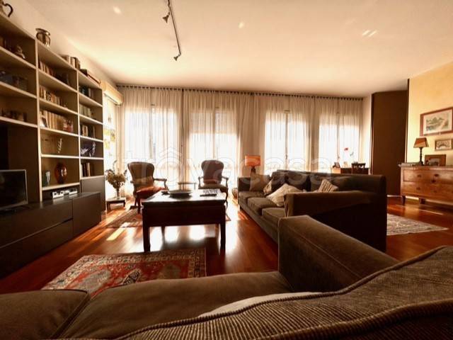 appartamento in vendita a Milano in zona Città Studi