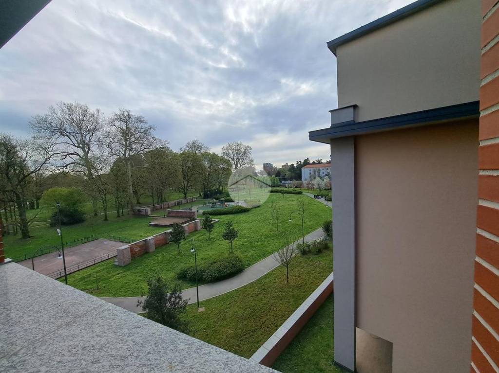appartamento in vendita a Milano in zona Affori
