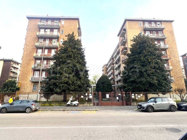 appartamento in vendita a Milano in zona Lambrate