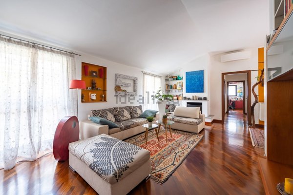 appartamento in vendita a Milano in zona Porta Vittoria
