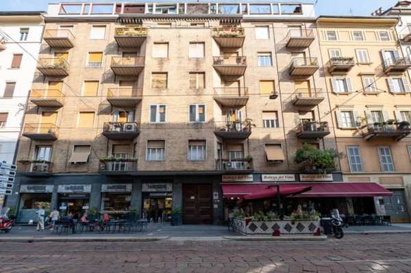appartamento in vendita a Milano in zona Porta Genova