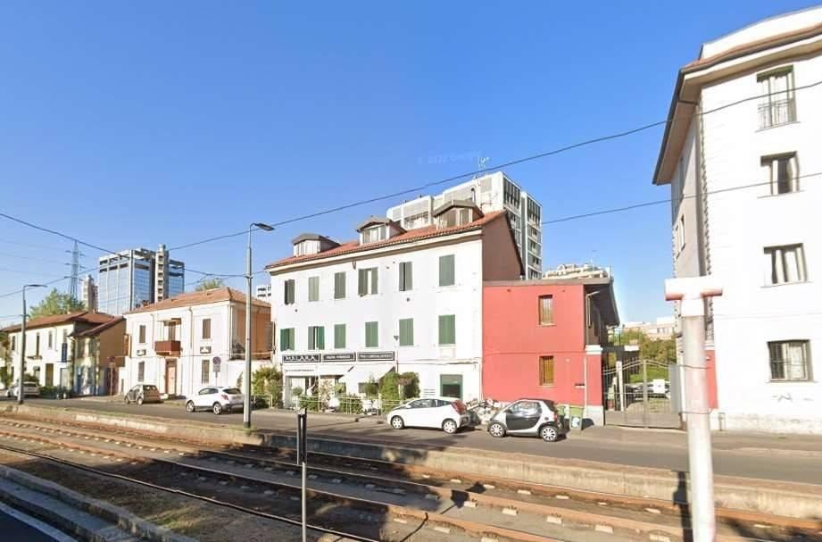 appartamento in vendita a Milano in zona Vigentino