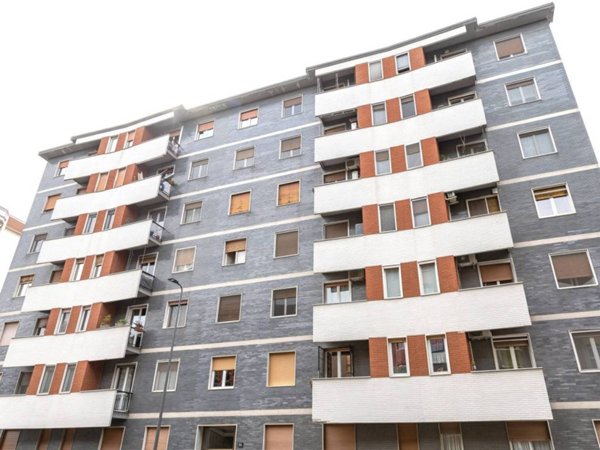 appartamento in vendita a Milano in zona Vigentino