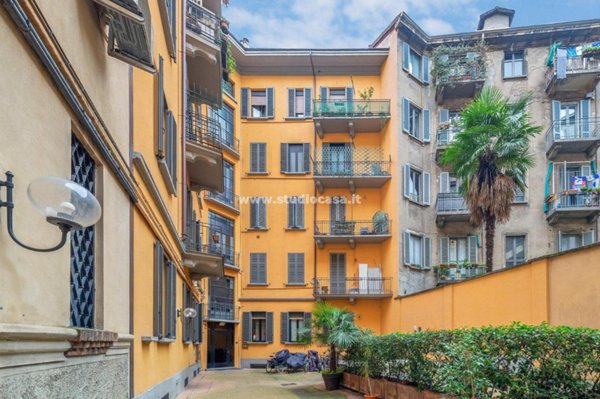 appartamento in vendita a Milano in zona Sempione