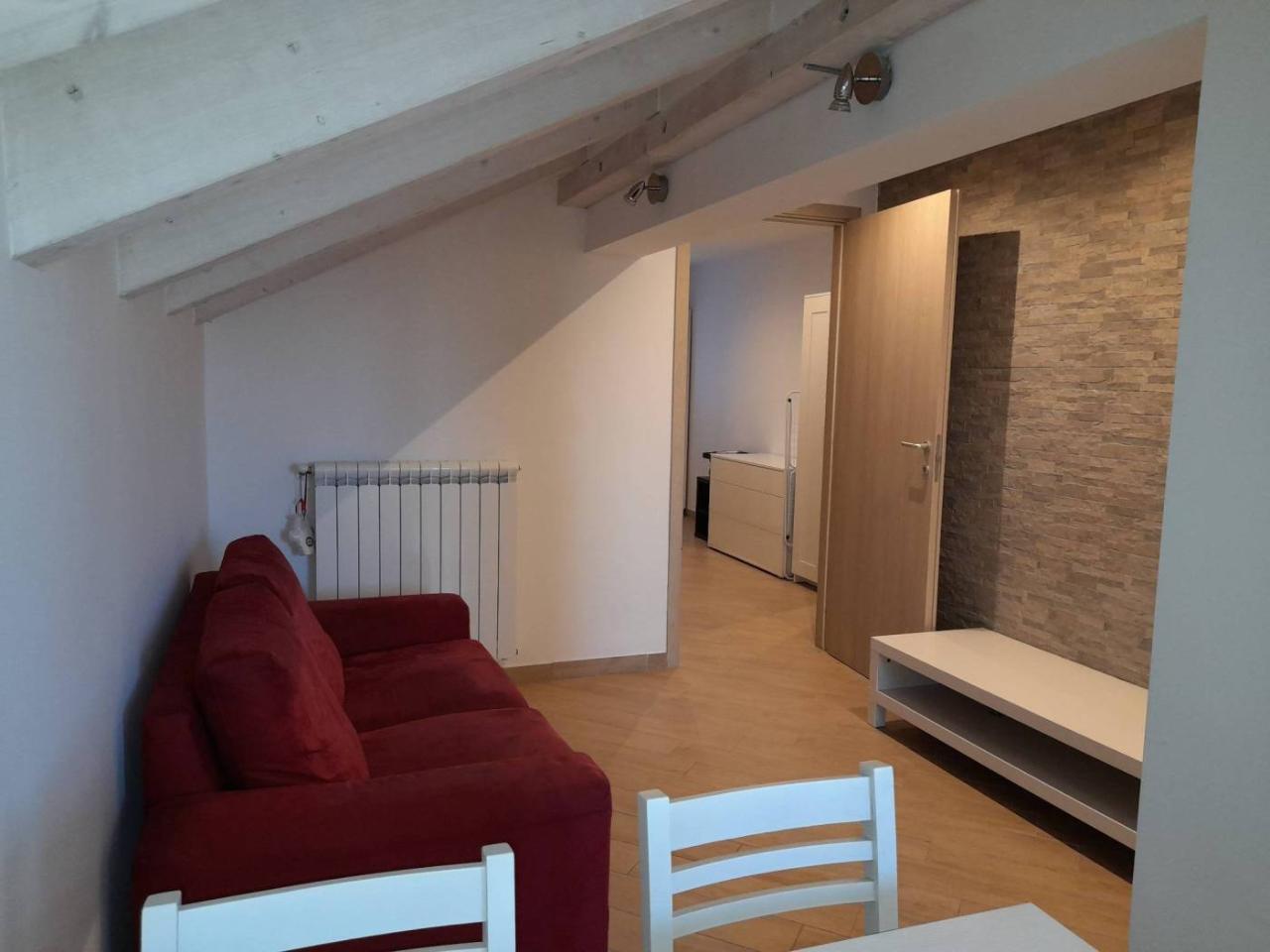 appartamento in vendita a Milano in zona Rottole