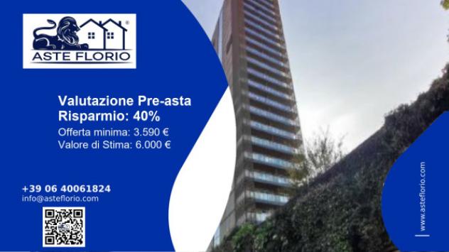 locale commerciale in vendita a Milano in zona Affori