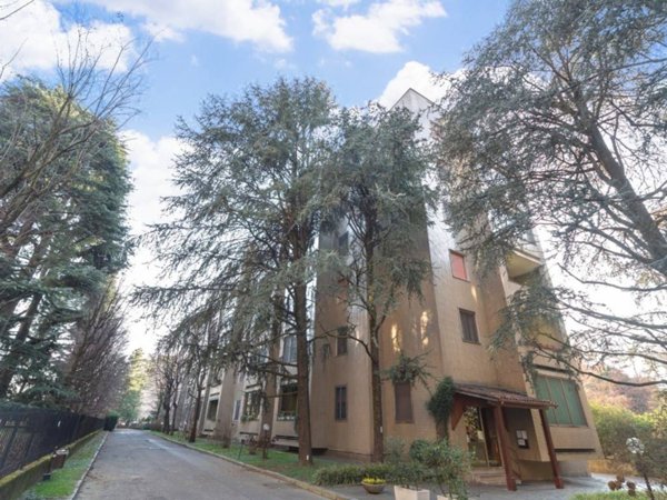 appartamento in vendita a Milano in zona Vigentino