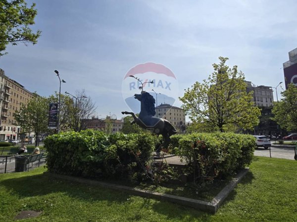 negozio in vendita a Milano in zona Solari