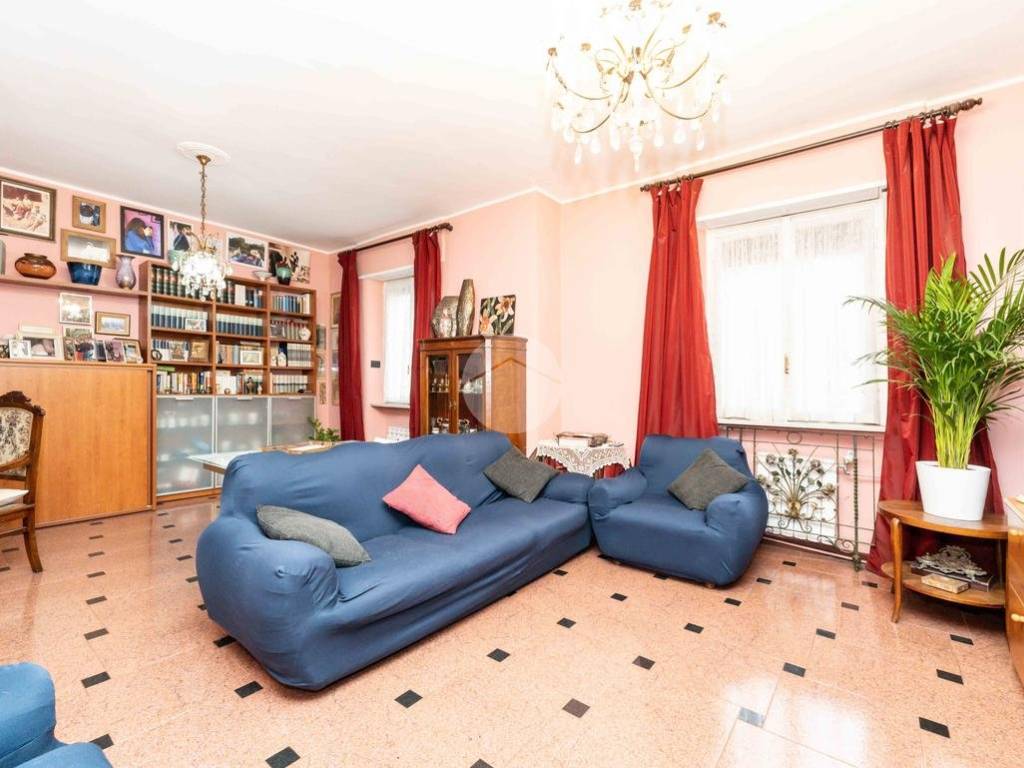 appartamento in vendita a Milano in zona Corvetto