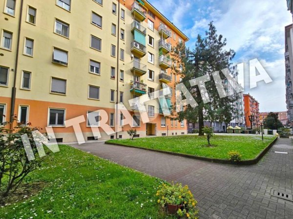 appartamento in vendita a Milano in zona Prato Centenaro