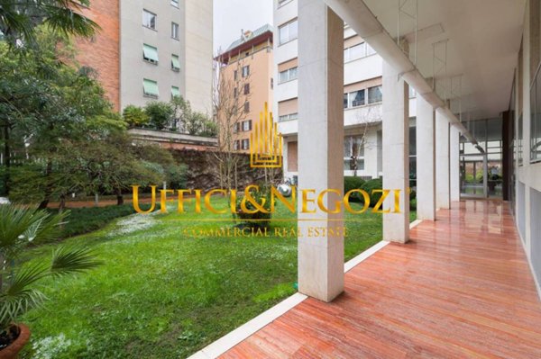 ufficio in vendita a Milano in zona Porta Magenta