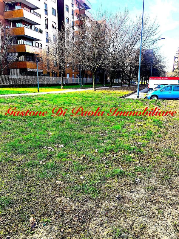 appartamento in vendita a Milano in zona Vigentino