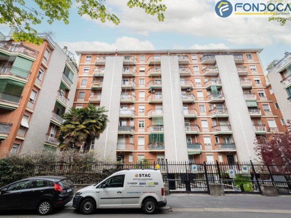 appartamento in vendita a Milano in zona Stadera