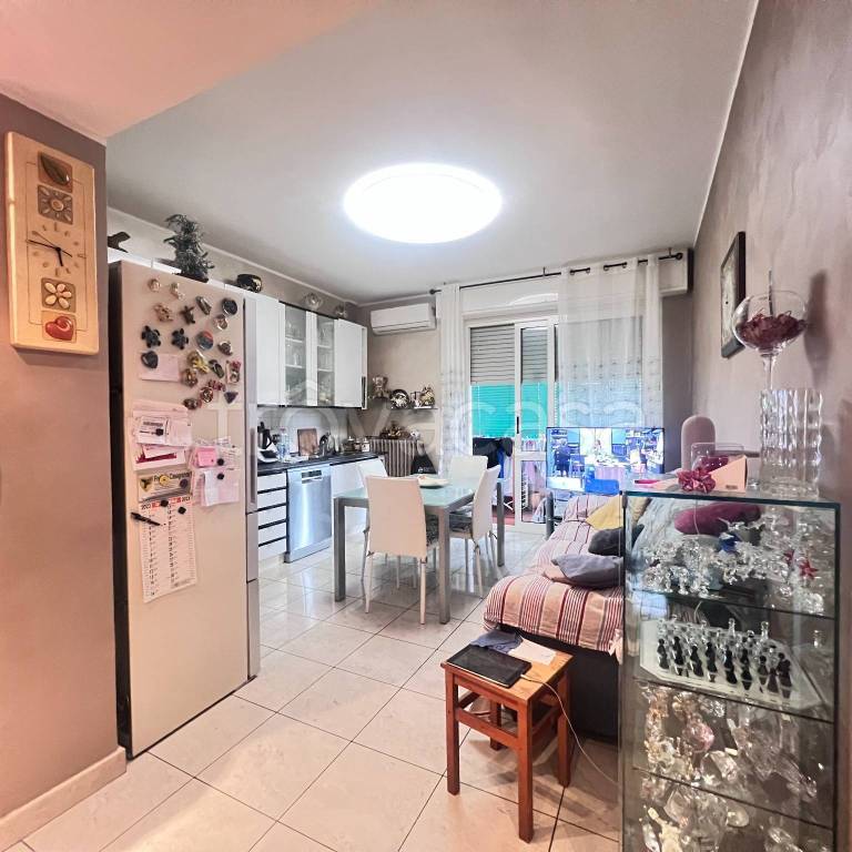 appartamento in vendita a Milano in zona Prato Centenaro