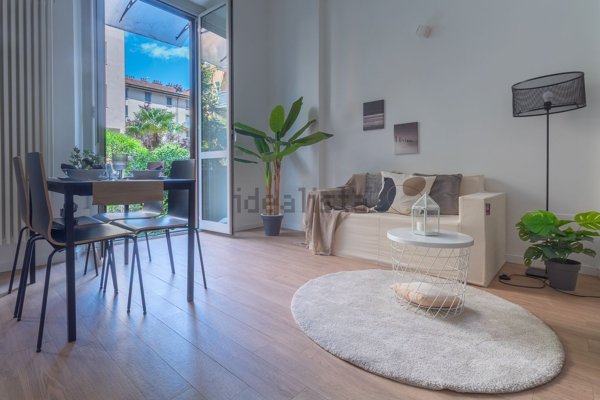 appartamento in vendita a Milano in zona Vigentino