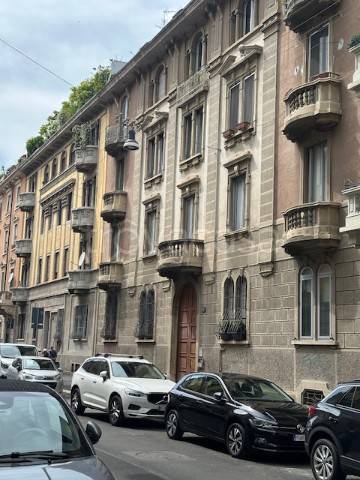appartamento in vendita a Milano in zona XXII Marzo