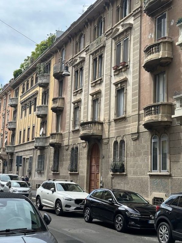 appartamento in vendita a Milano in zona XXII Marzo